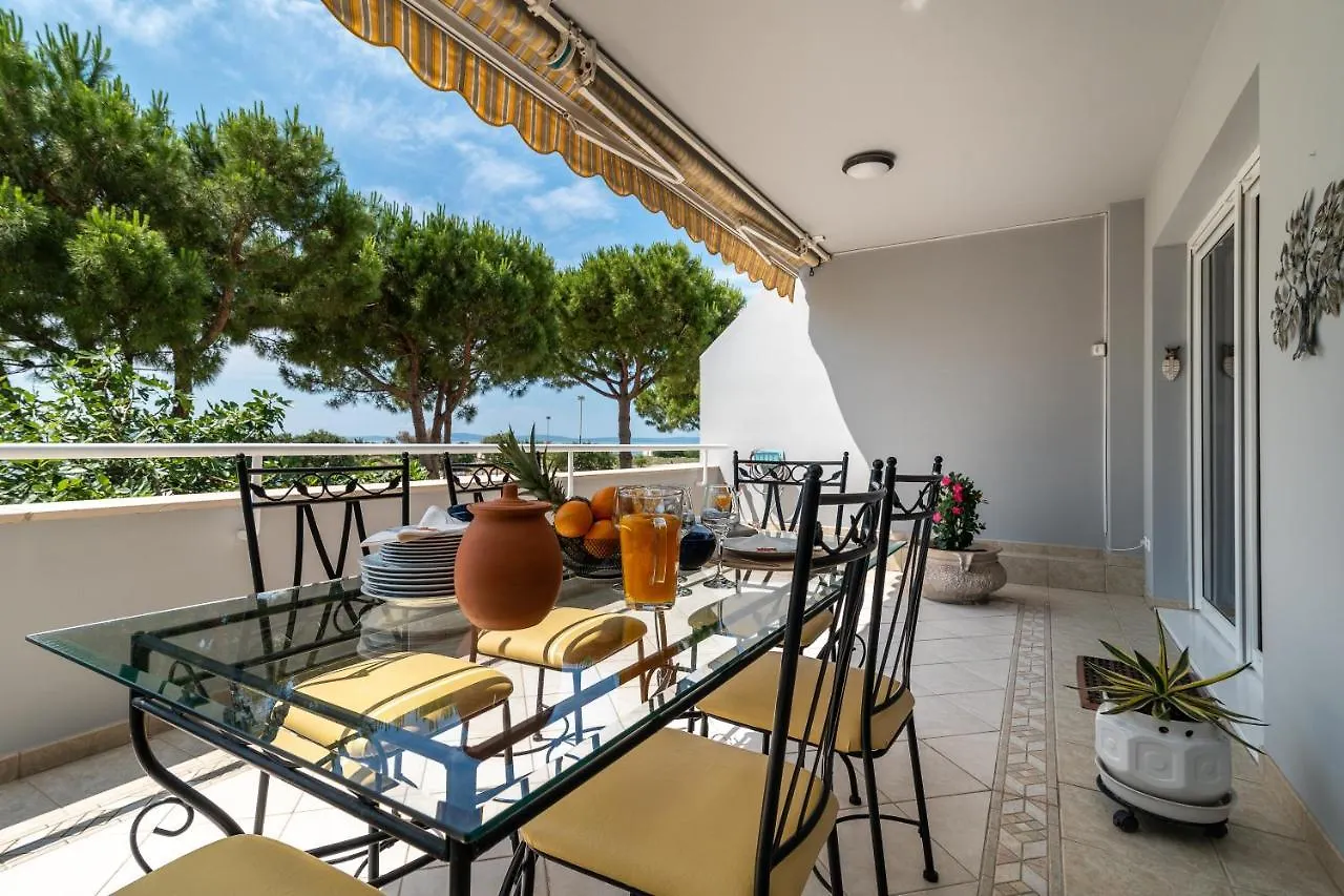 Apartment Next To The Beach سبليت